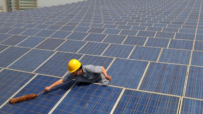 Solar Expected To Dethrone Coal, Become ‘New King Of Electricity,’ Global Forecast Finds 2 5f8644e0220000664882ca00
