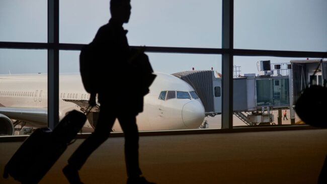 5fa1da69240000221f9adec3