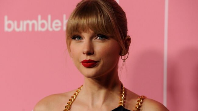 5fb3e00a240000624a61fd93