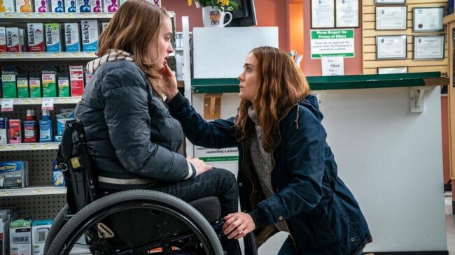 Hulu’s 'Run' Is A Classic Thriller — Except For 1 Major Thing 2 5fb4ad00240000b530b04767