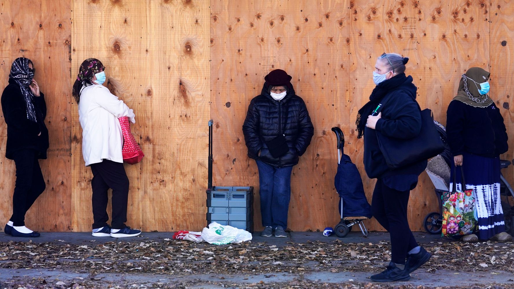 5fb564d3290000c83cc6c35d