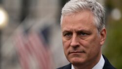 5fc07bd91f0000e504769edf