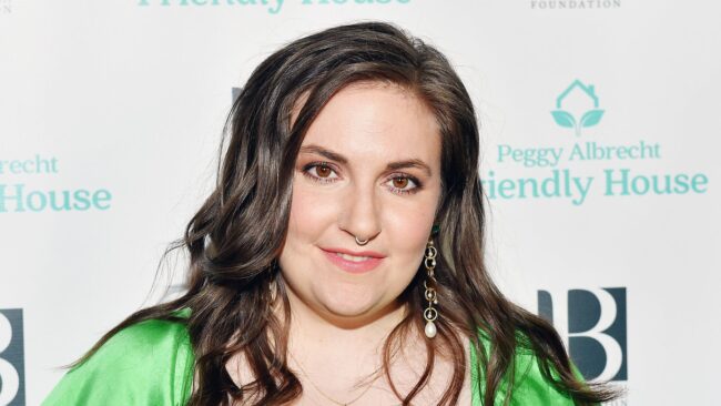 5fd0e725240000270940b76e