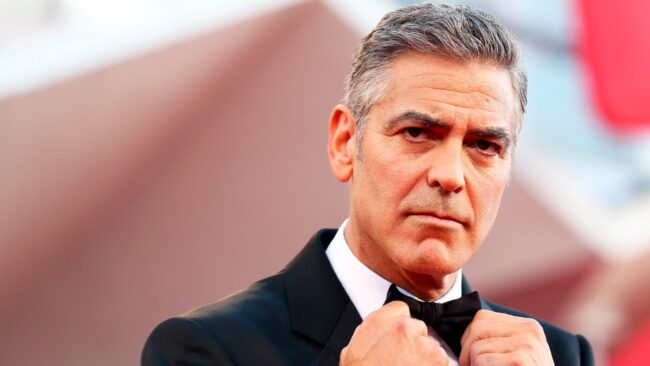 5fdaaa90270000a21d51534e