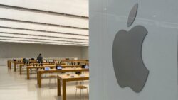 5fe041e81e0000590076f04b