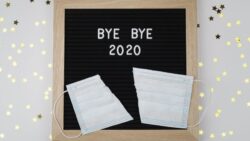 5fe24b3f260000cf04a4f646