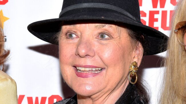 5fecdaa726000017300c6352