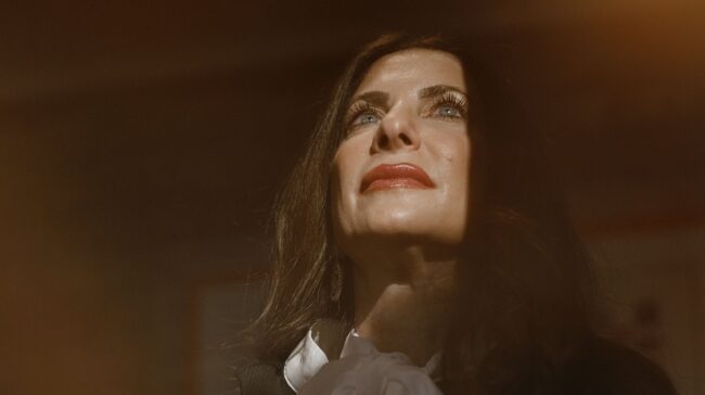 5fb8327a1f00005303769974