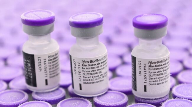 5ff4a50f260000ae2b7a3927