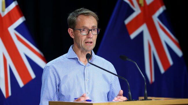 600e912e250000f90f1d5dcf