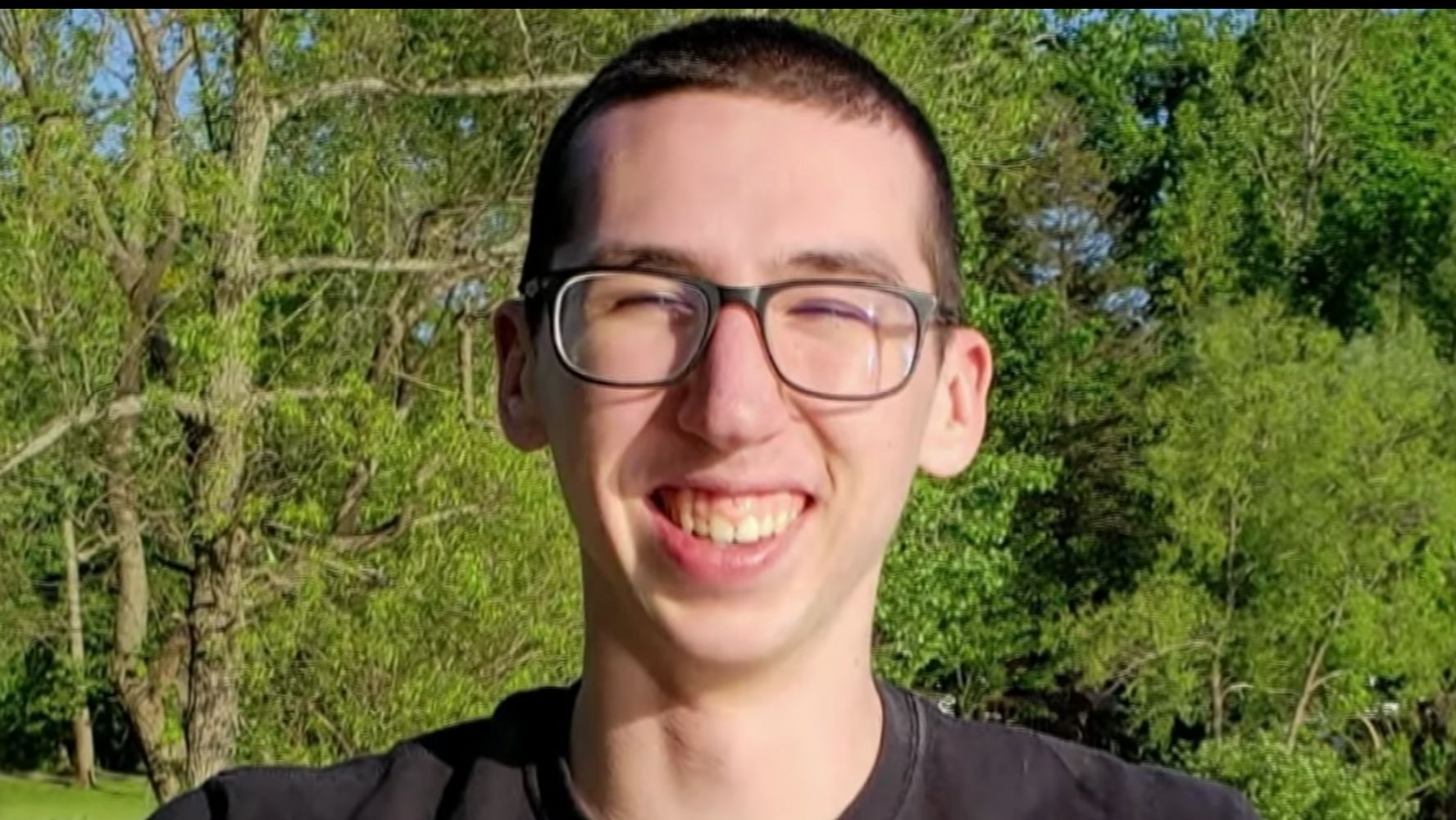 6022e9f9260000220bc23a0f