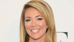 604bb1dd250000690384d990