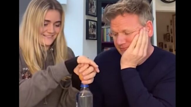 60543e2b270000210bc83c87