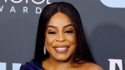 Niecy Nash Had 'Never Been With A Woman Before' Meeting Jessica Betts 2 606361fc240000402c2602dd