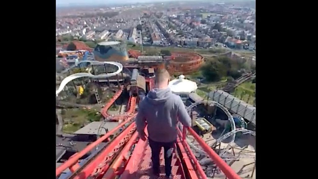 608bad072100006b367f074d