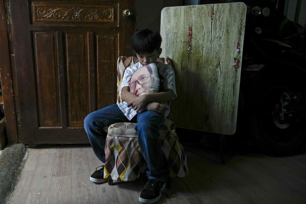 With 4 million COVID dead, many kids left behind 1 54287032783f8e24fa60af710e2a0e06