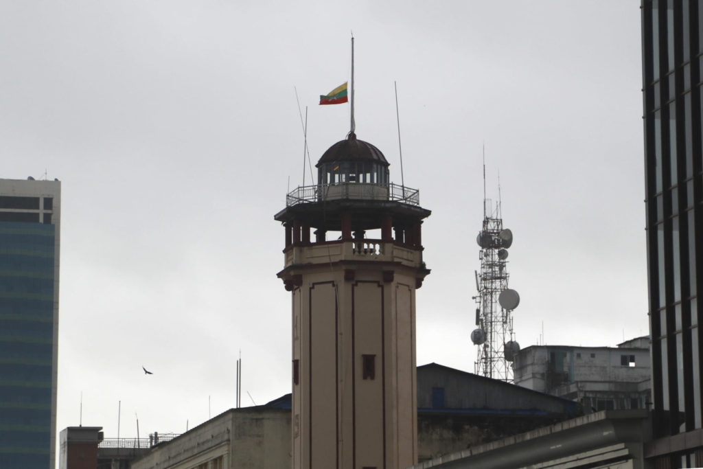 e48e7e30a7e27a63d438fc1184e82476