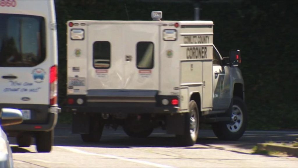 COVID victims overwhelm morgue in Washington state 1 6139e5e333777a72b6046e3a o U v2