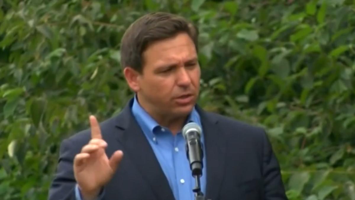 613feedfddb40d0fba1bbf5a o U v2