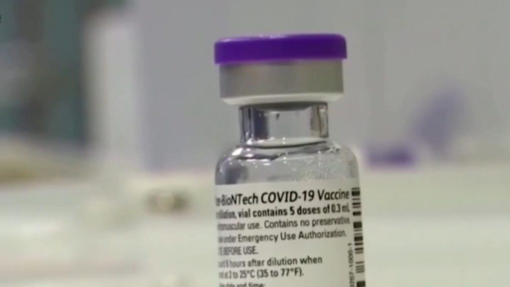 Pfizer asks FDA to allow its COVID-19 booster shot for everyone age of 18 and up 1 618be85f24ffa92aa293195e o U v2