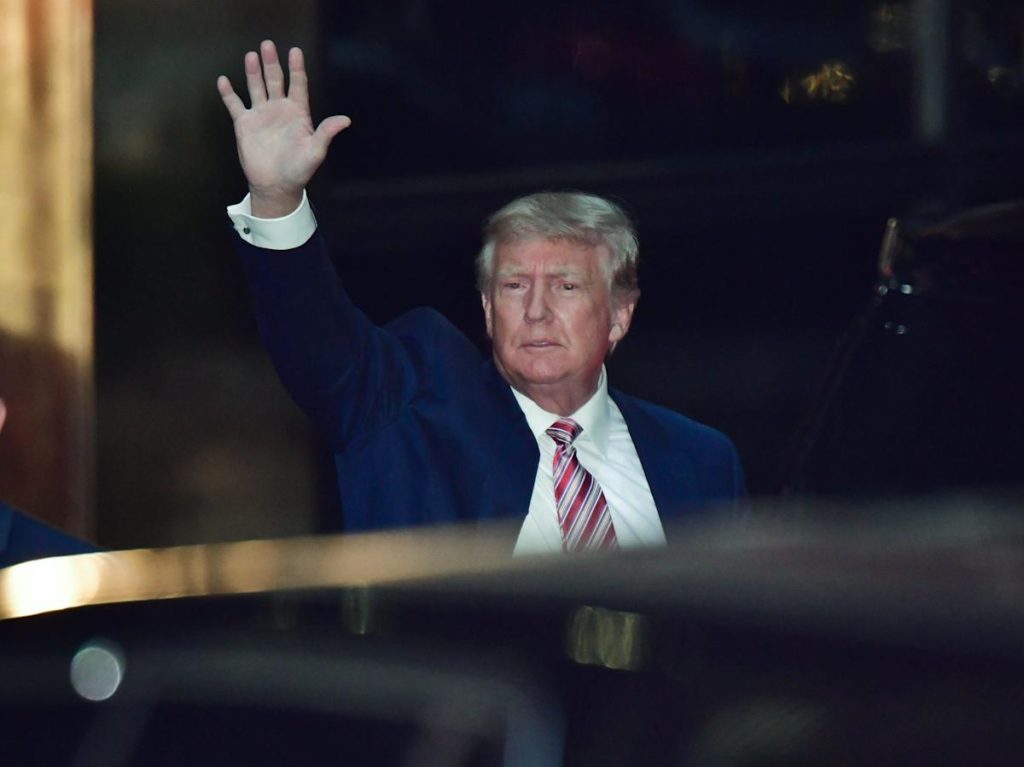 A former GOP senate candidate — who filmed himself setting his MAGA hat on fire — says he'll donate $1 million to charity if Trump goes on a live debate with him in Arizona 1 d5494a0013bdc006c237941377ac0aca