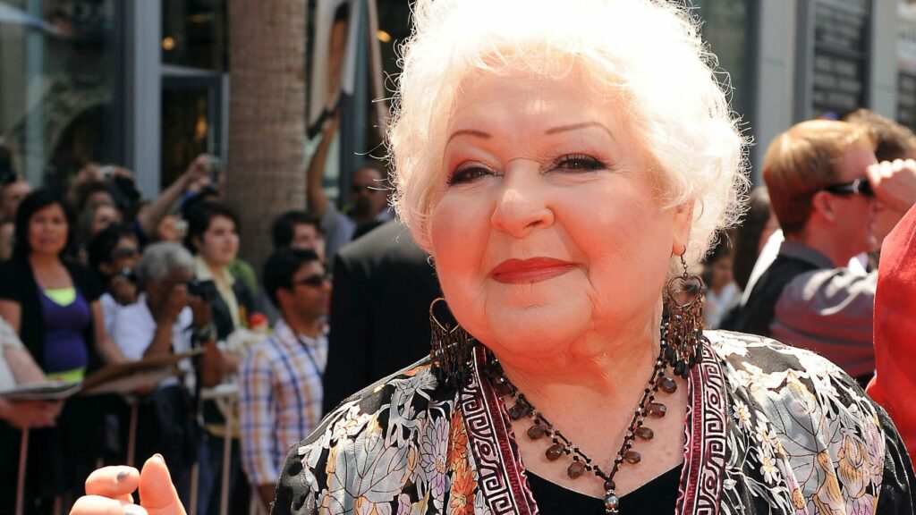 6249b95d2400002e0c96e3e1