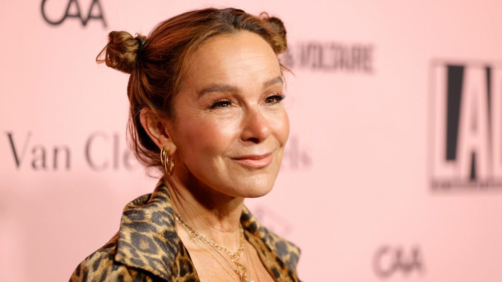 625df46824000026a796f599