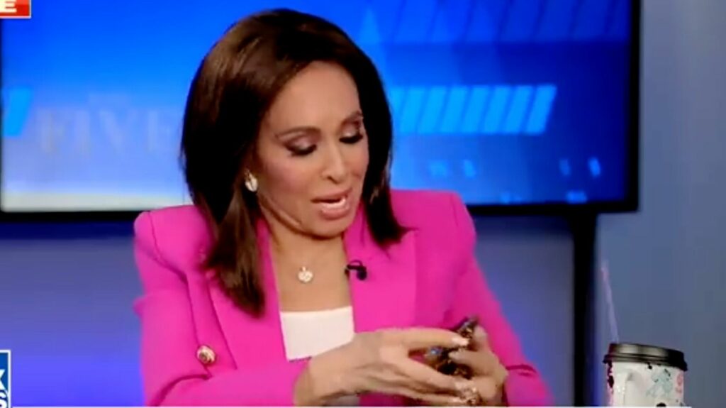 6261222f1e0000f5951b30da