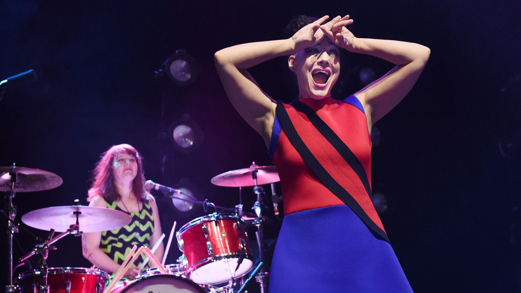 62d97aa9210000adb35f0930