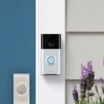lifestyle doorbell one satinnickel door blue 2a.psd Cropped