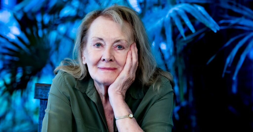 633eb7ce2600005a00a09bf8