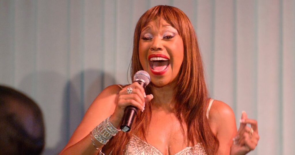 63b18cb12100006100380090