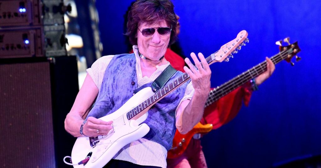 63bf84f72400005c00801933