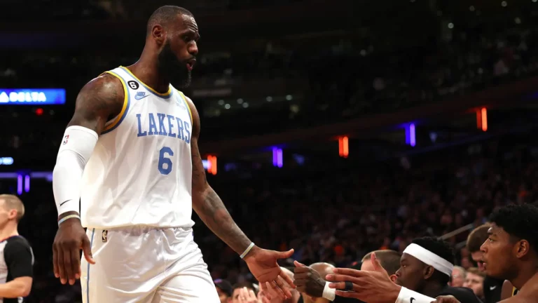 LeBron James' quest to become all-time scoring leader has Lakers ticket prices skyrocketing