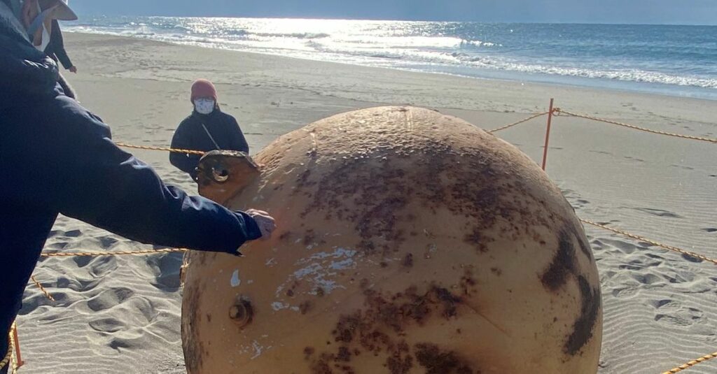 Mysterious Metal Sphere Washes Up On Japanese Beach, Sparking Investigation 2 63f7cf3c2300001d00c02b9e