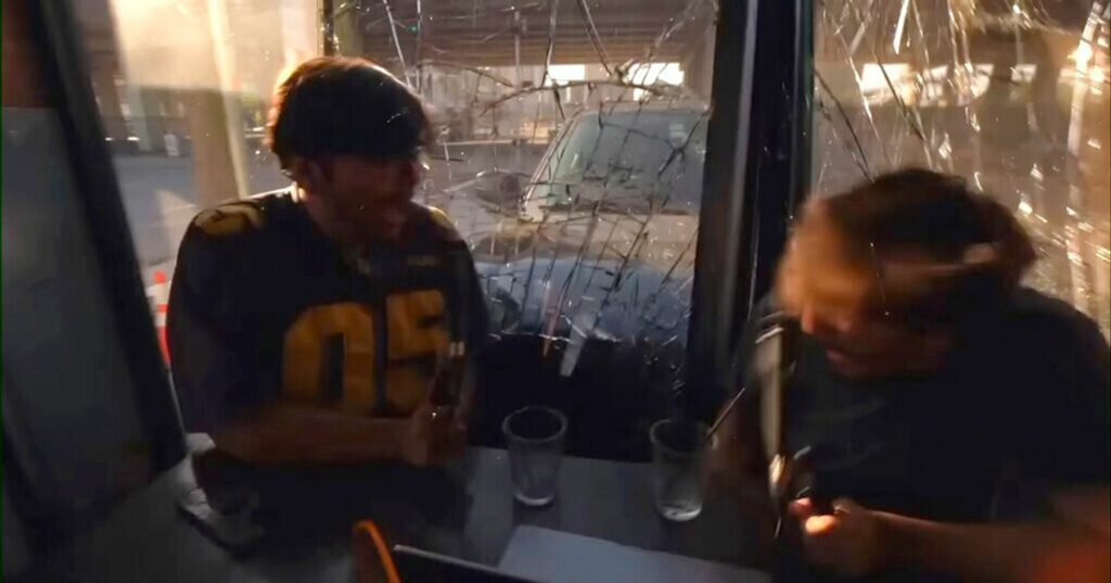 Video Captures SUV Slamming Into Houston Cafe 2 6408b3ae2500001a000bc06c