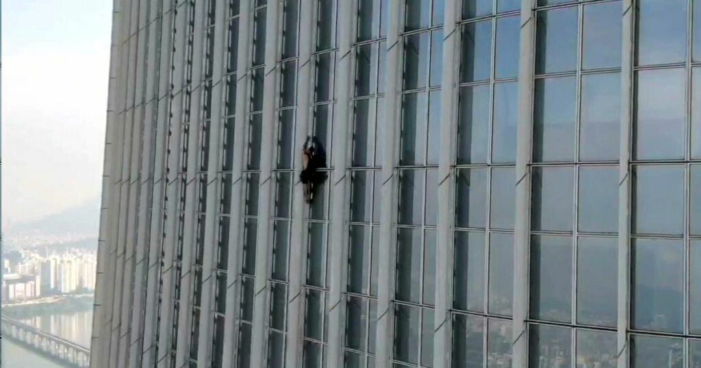 648736942200005a00023660