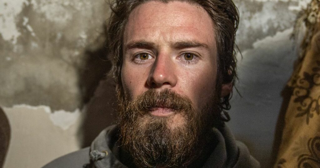 American Released From Syrian Prison Flown Out Of Country, U.S. Official Says 1 675c84da1400002500de2fd6